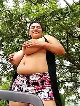 Horny-Mommy-Dirty on StripChat 