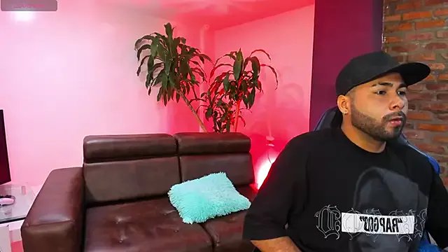 HotThreesoome on StripChat 