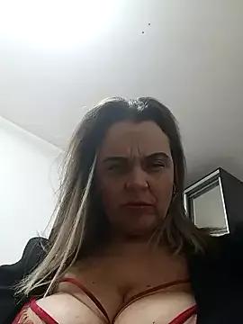 hugebobbs on StripChat