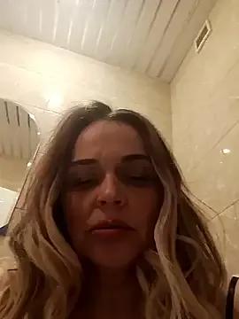 hugebobbs on StripChat