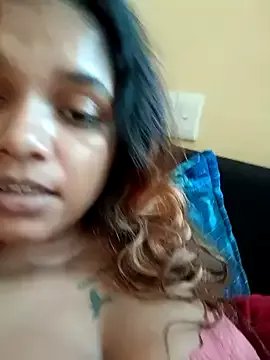 Freechat Indianqueen03 on StripChat