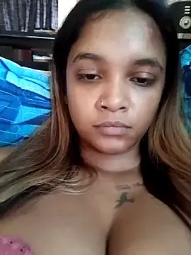 Freechat Indianqueen03 on StripChat