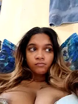 Freechat Indianqueen03 on StripChat