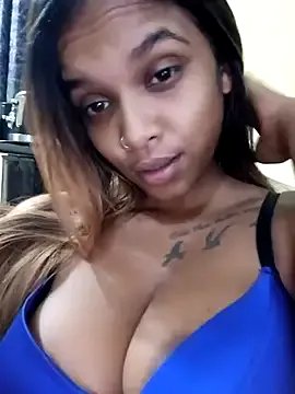 Freechat Indianqueen03 on StripChat