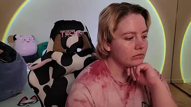 Freechat InternetFairy_XO on StripChat