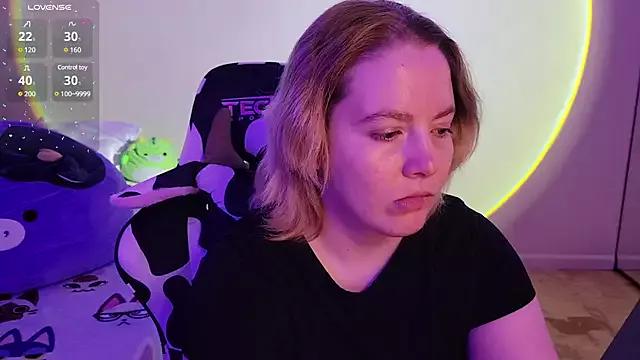 Freechat InternetFairy_XO on StripChat