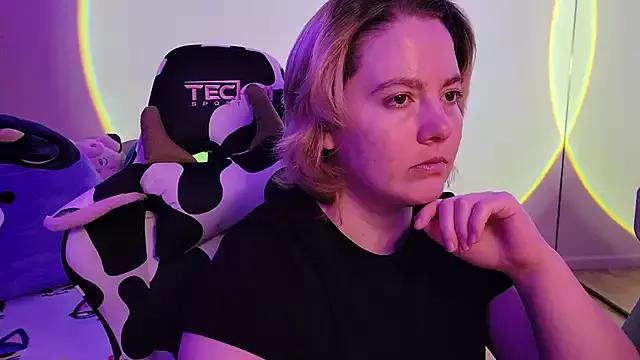 Freechat InternetFairy_XO on StripChat