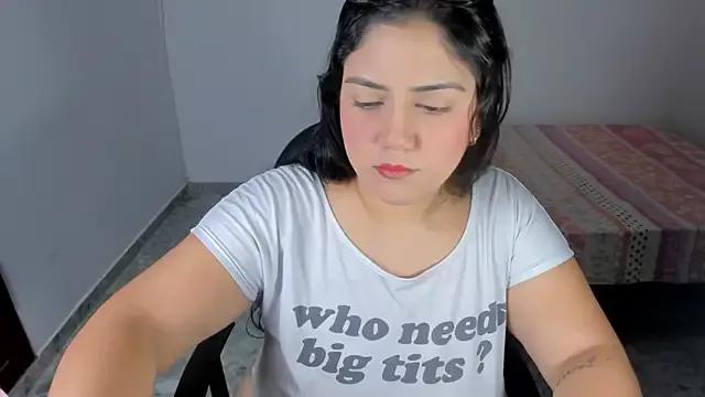 iris_torrez_ on StripChat 