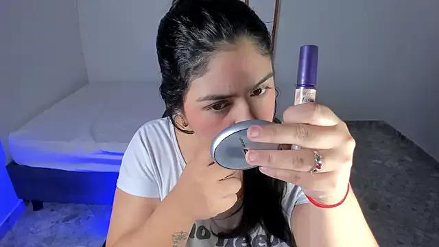 iris_torrez_ on StripChat 