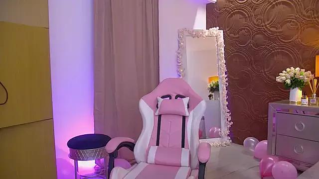 IrisMonn on StripChat 