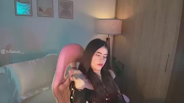 iriswest_ on StripChat 