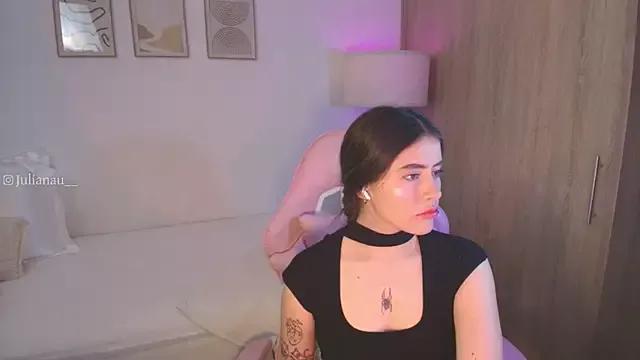 iriswest_ on StripChat 