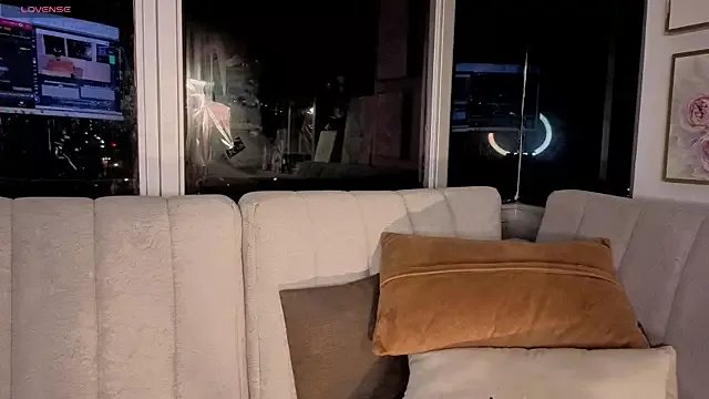 Freechat Ivanna_West on StripChat