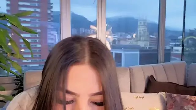 Freechat Ivanna_West on StripChat