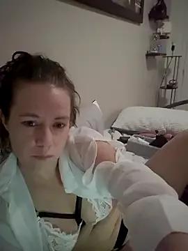Check out cute camwhore Jbadbunnyxxx Jbadbunnyxxx from StripChat