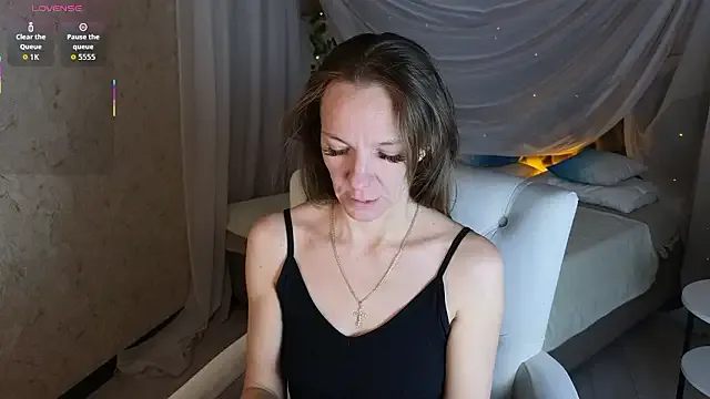 Jesica_mooon — insert your favorite toy into your ass