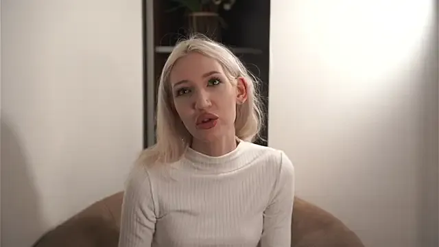 JolineVay — Air kiss