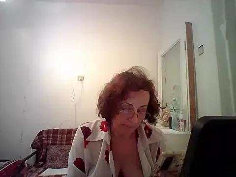 Freechat Julia54391 on StripChat