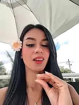 Juliana_Xander from StripChat