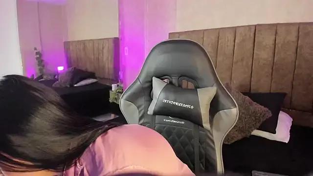 Freechat JulietaRioss on StripChat