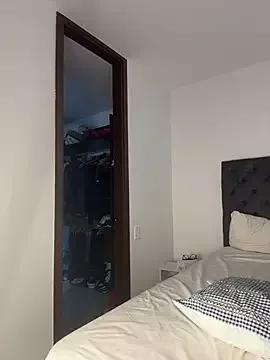 Join 23 years old kamivolkano from StripChat kamivolkano from StripChat