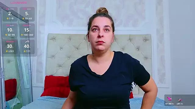 Freechat KarinaNoir on StripChat