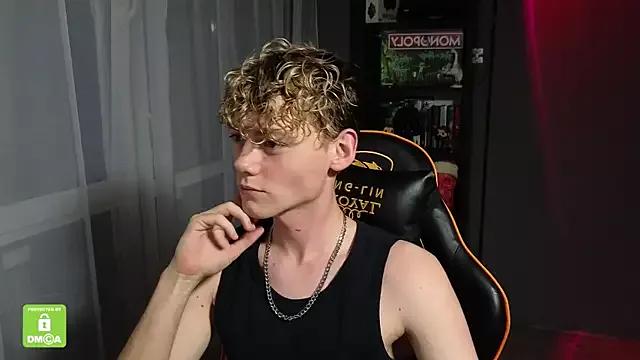 Explore Keytaro, he wants to masturbate for you Keytaro from StripChat