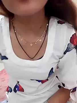 Khushi_rani on StripChat