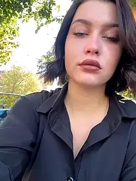 KikiWatson on StripChat 