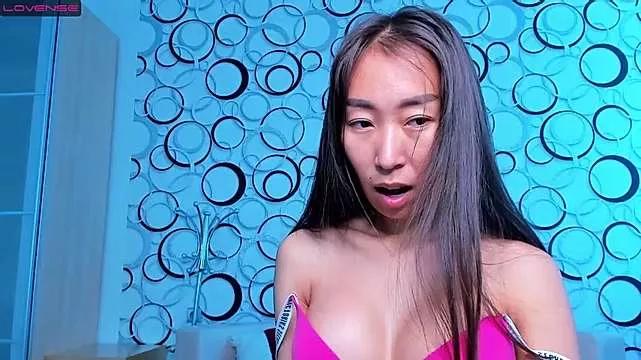 Kimmy_sunn on StripChat 