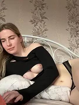 KissMissAngela on StripChat 