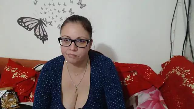 LadyHellene on StripChat 