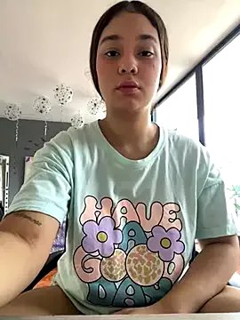 Freechat lana_rousse01 on StripChat