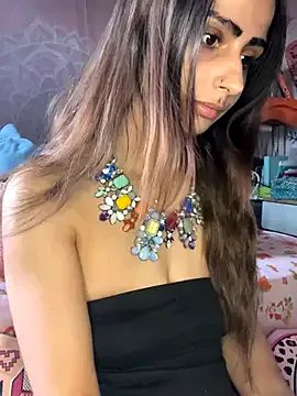 Group LaPetitechienne1 on StripChat