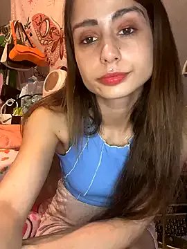 Group LaPetitechienne1 on StripChat