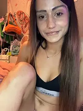 Group LaPetitechienne1 on StripChat