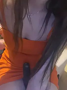 Group LaPetitechienne1 on StripChat