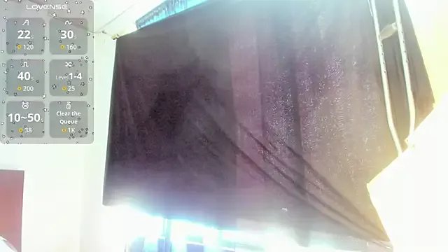 Freechat latinaStepmom on StripChat