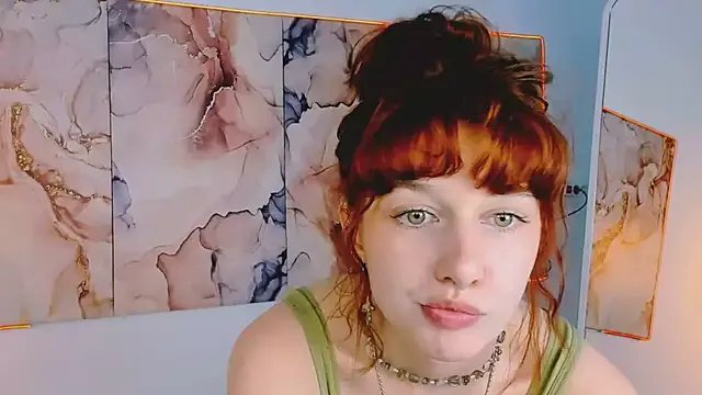 LeelooYolo on StripChat 