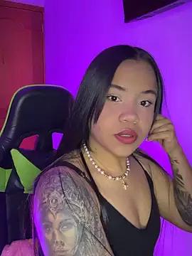 leila_22 on StripChat