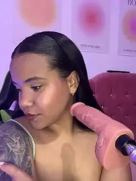 leila_22 on StripChat