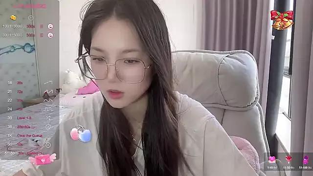 LeLe-666 on StripChat 