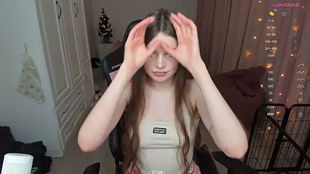 Freechat lil_cassie on StripChat