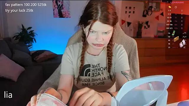 lil_lia on StripChat 