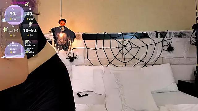 Discover sweet stripper LiliJensen LiliJensen from StripChat