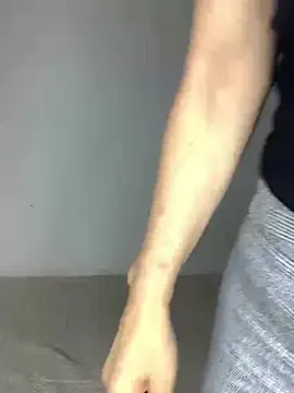 Liloo8923 — CREMA CALIENTE PARA LAS TETAS