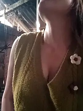 Lily-ross22 on StripChat 