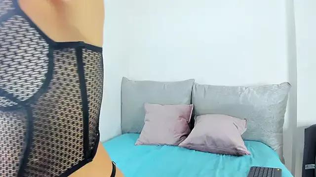 Lilygomezz on StripChat 