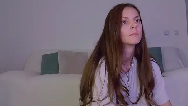 LilyRoselyn on StripChat 