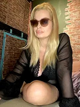 Freechat Lisavontease on StripChat